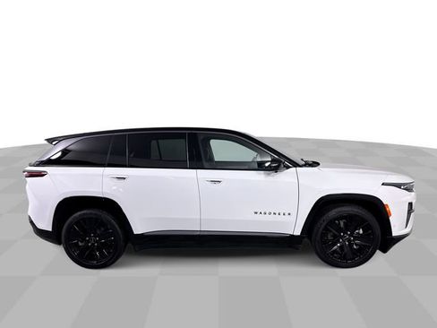 Used 2024 Jeep Wagoneer Launch Edition image 9