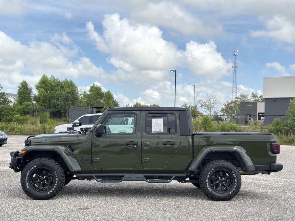 Used 2022 Jeep Gladiator Sport AWD/4WD image 7