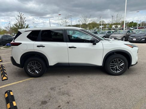 Used 2021 Nissan Rogue S AWD/4WD image 4