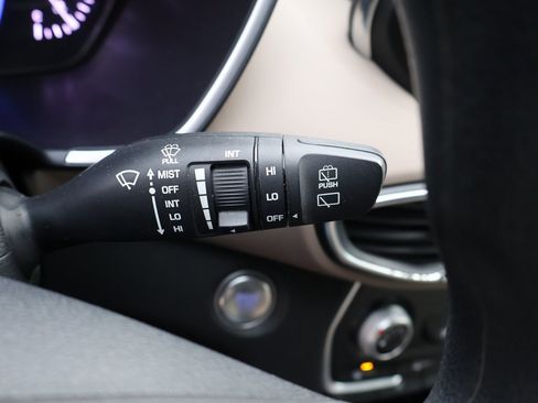 Used 2020 Hyundai Santa Fe SEL image 36