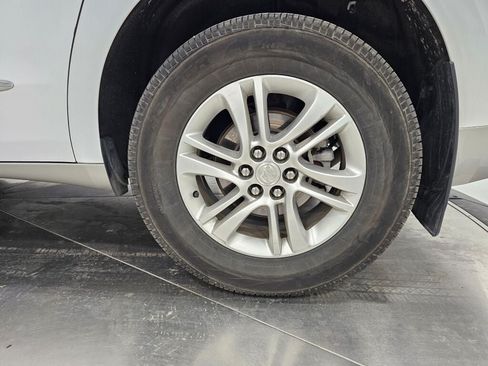 Used 2020 Buick Enclave Essence w/ Sound and Sites Package AWD/4WD image 10