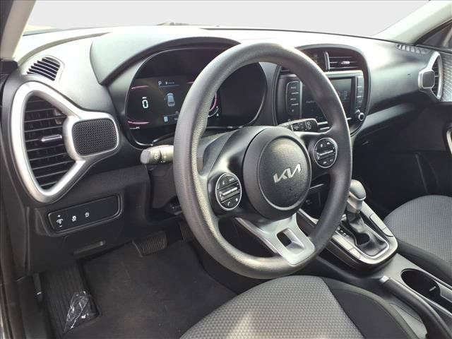 Used 2024 Kia Soul LX w/ Option Group 015 FWD image 37