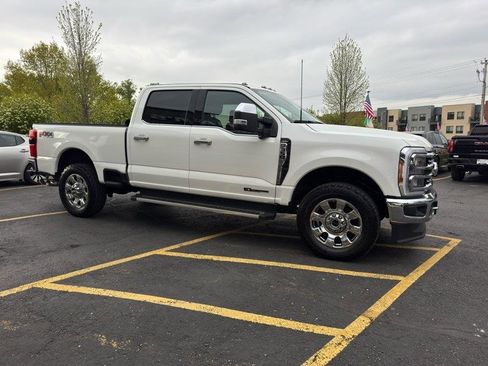Used 2023 Ford F350 Lariat w/ Chrome Package AWD/4WD image 8