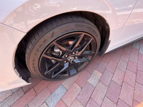 Certified 2025 Honda Civic Sport image 8