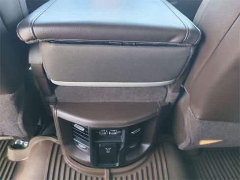 Used 2025 RAM 3500 Laramie w/ Max Tow Package image 39