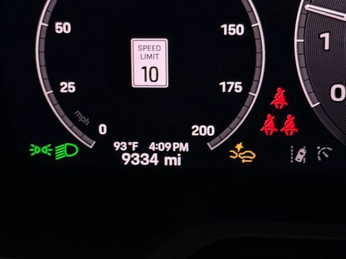 Certified 2025 Porsche 911 Carrera RWD image 21