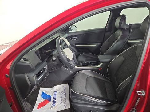 Certified 2025 Kia K4 GT-Line image 13