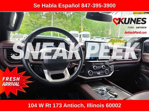 Used 2024 Ford Expedition Limited AWD/4WD image 16