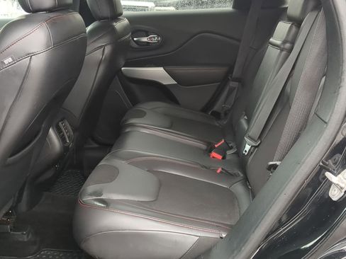 Used 2018 Jeep Cherokee Trailhawk w/ Comfort/Convenience Group image 24