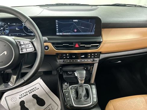Used 2024 Kia Seltos EX AWD/4WD image 19