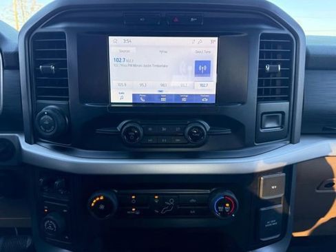 Used 2021 Ford F150 XLT w/ Trailer Tow Package image 8
