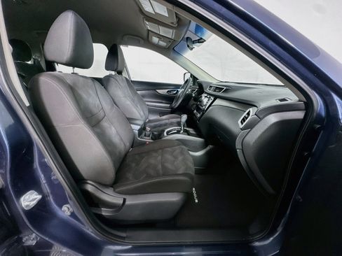 Used 2016 Nissan Rogue SV AWD/4WD image 30