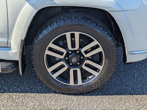 Used 2021 Toyota 4Runner Limited image 7