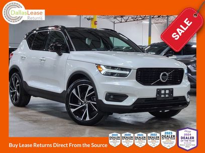 Used 2021 Volvo XC40 T4 R-Design w/ Advanced Package