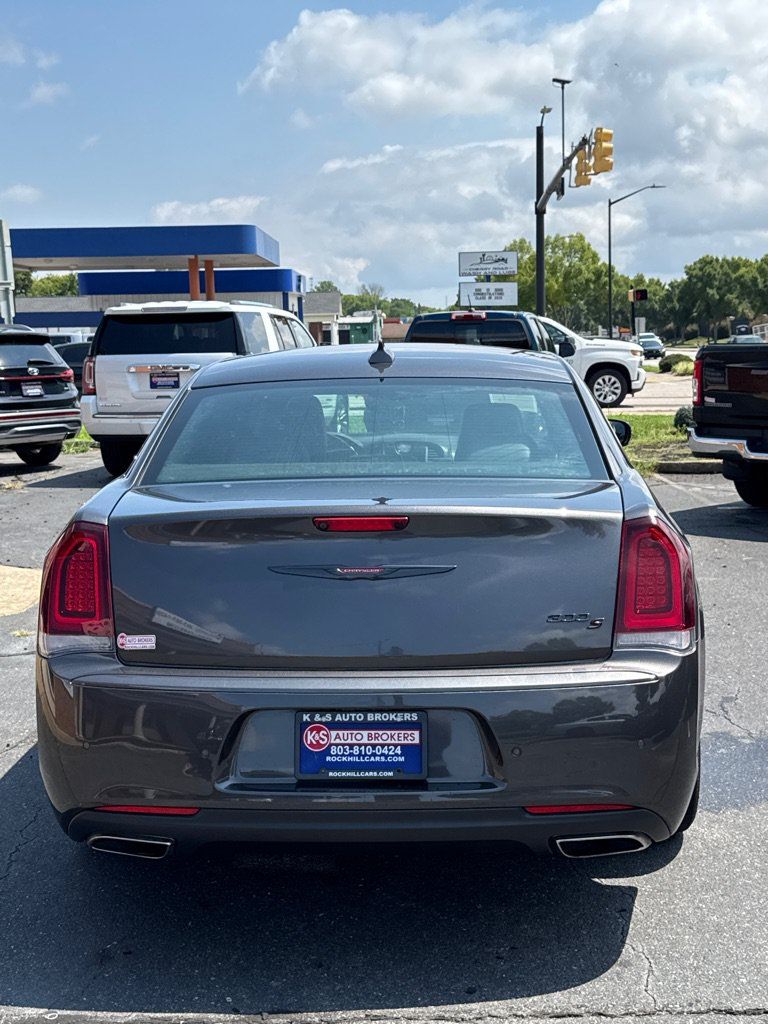 Used 2021 Chrysler 300 S RWD image 5