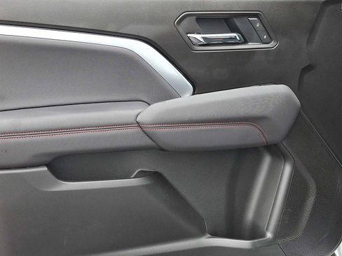 New 2025 Chevrolet Colorado Z71 w/ Midnight Edition image 8