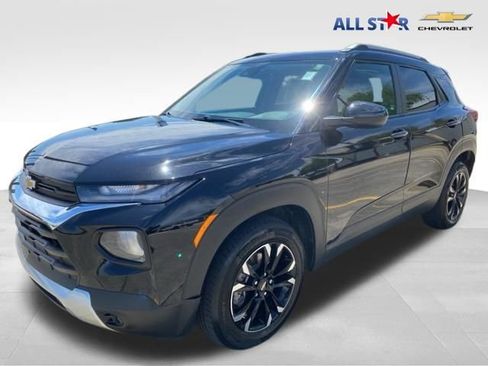 Used 2023 Chevrolet TrailBlazer LT w/ Convenience Package image 1