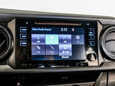 Used 2018 Toyota Tacoma TRD Sport w/ Technology Package image 25