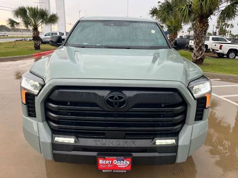 Used 2025 Toyota Tundra SR5 RWD image 2