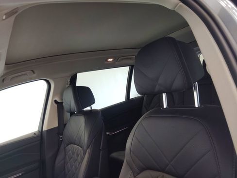 Used 2023 BMW X7 xDrive40i w/ Premium Package image 31