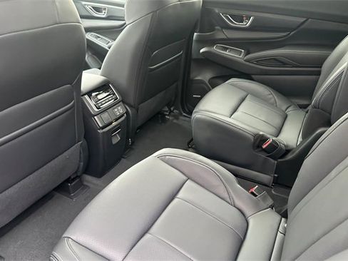 New 2026 Subaru Ascent Limited image 9