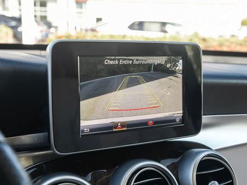 Used 2017 Mercedes-Benz GLC 300 image 24