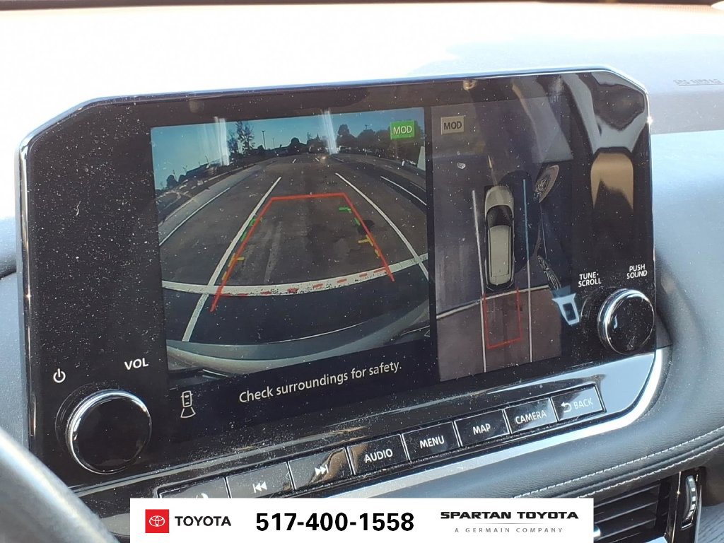 Used 2021 Nissan Rogue Platinum AWD/4WD image 23
