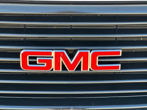 Used 2023 GMC Savana 2500 Extended w/ Driver Convenience Package image 42
