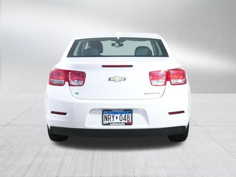 Used 2015 Chevrolet Malibu LT FWD image 6
