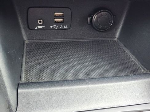 Used 2019 Subaru Forester Premium AWD/4WD image 20