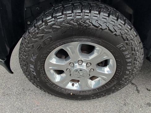 Used 2023 RAM 2500 Big Horn w/ Level 1 Equipment Group AWD/4WD image 9