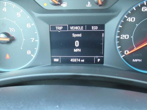Used 2022 Chevrolet Equinox LS image 29