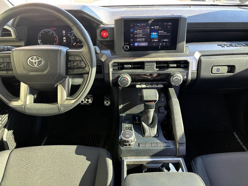 Used 2025 Toyota Tacoma TRD Sport AWD/4WD image 14