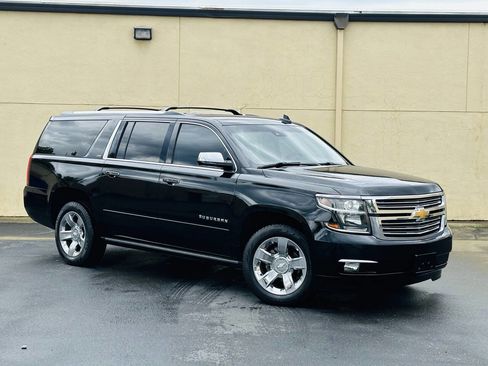 Used 2015 Chevrolet Suburban LTZ image 2
