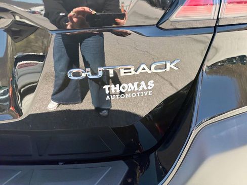 Certified 2025 Subaru Outback Limited image 33