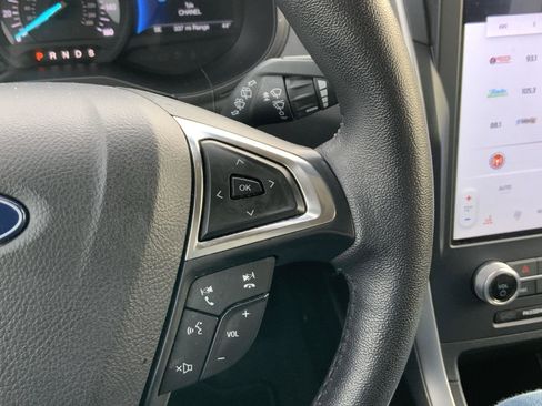 Used 2024 Ford Edge SEL AWD/4WD image 30