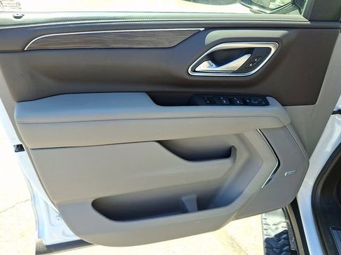 Used 2022 Chevrolet Tahoe Z71 image 10