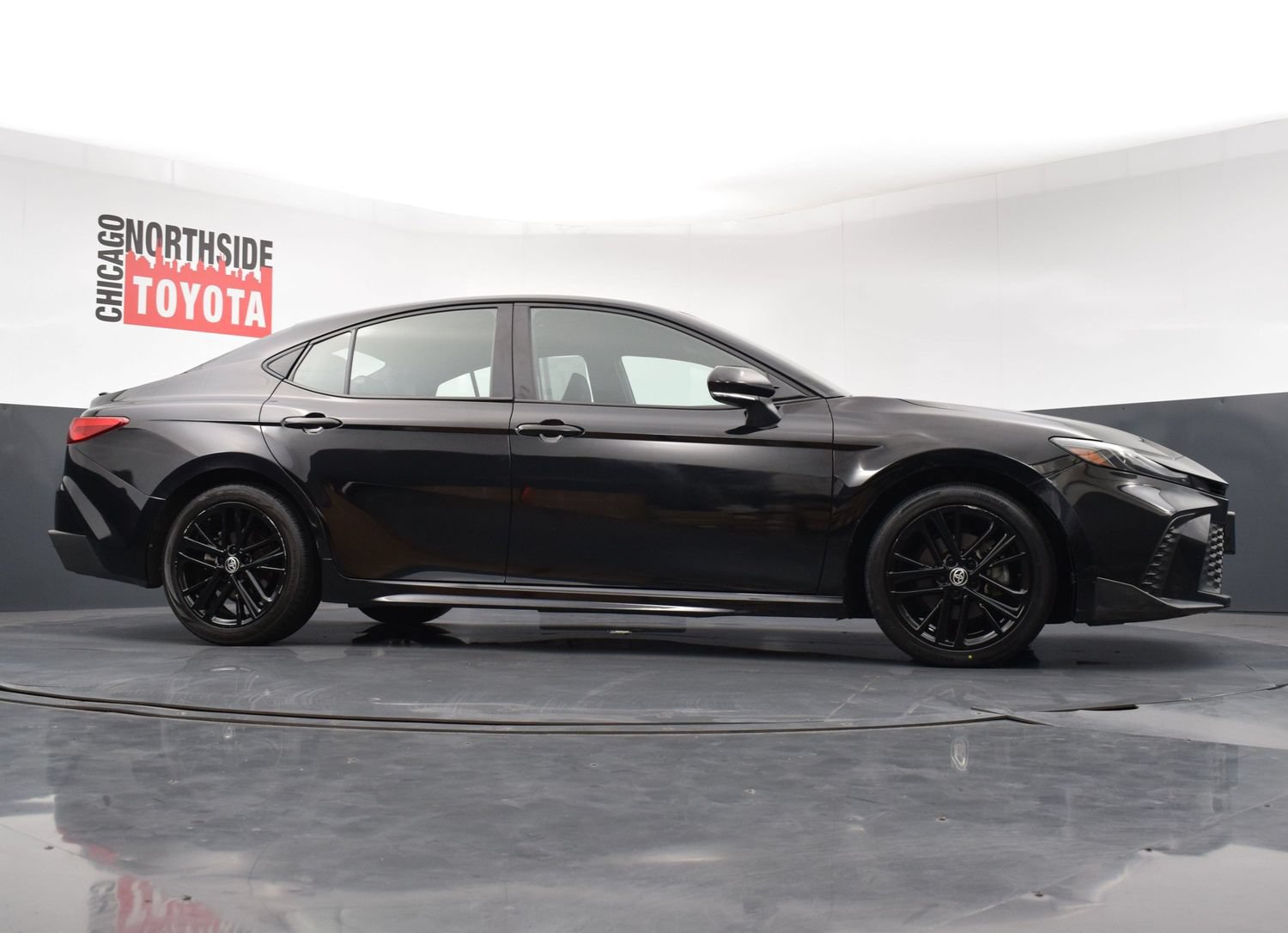 Used 2025 Toyota Camry SE FWD image 28