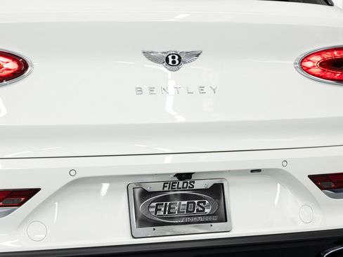New 2026 Bentley Bentayga AWD/4WD image 18