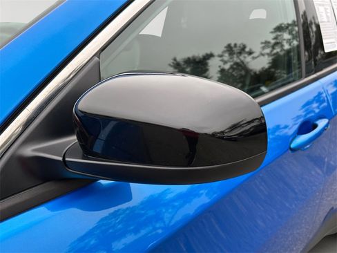 Used 2024 Jeep Compass Latitude image 11