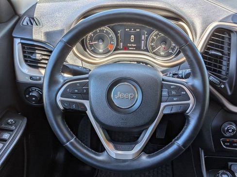 Used 2014 Jeep Cherokee Latitude w/ Comfort/Convenience Group AWD/4WD image 21