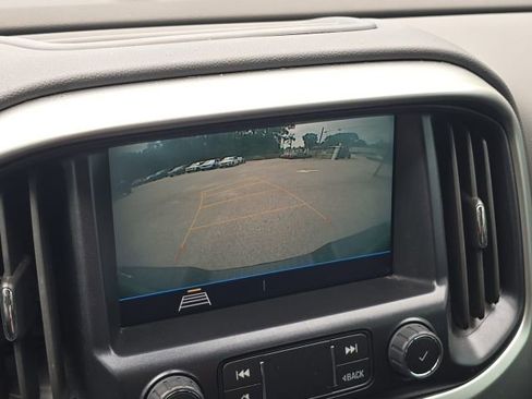 Used 2022 Chevrolet Colorado LT image 30