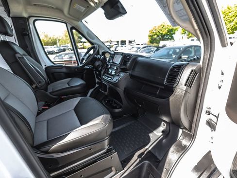 Used 2025 RAM ProMaster 2500 w/ Convenience Group FWD image 22