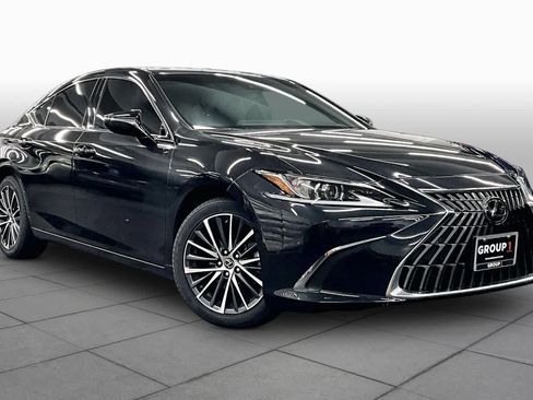 Used 2025 Lexus ES 300h w/ Premium Package FWD image 3