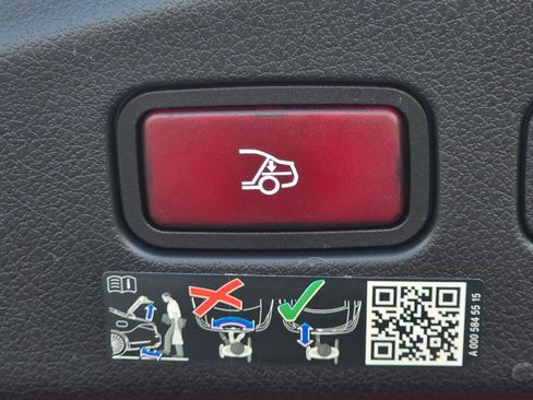 Used 2026 Mercedes-Benz CLE 300 4MATIC Cabriolet image 30