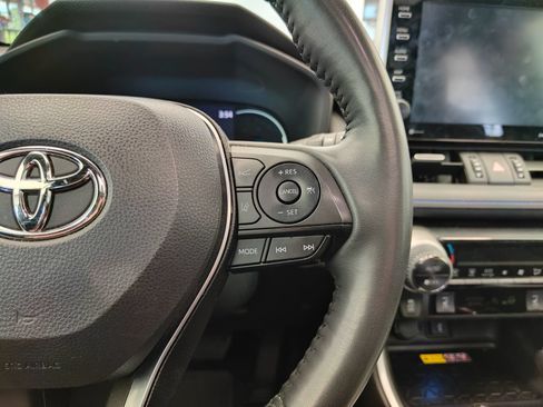 Used 2022 Toyota RAV4 XSE AWD/4WD image 14