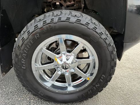 Used 2016 Chevrolet Silverado 2500 LTZ w/ Duramax Plus Package AWD/4WD image 17