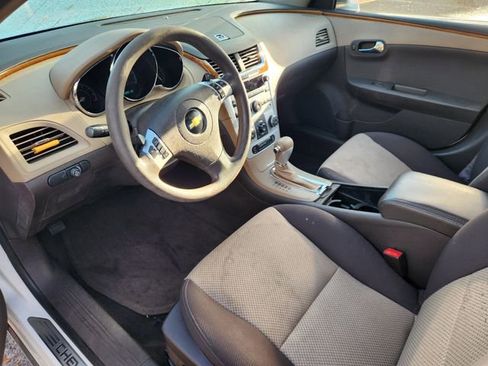 Used 2010 Chevrolet Malibu LT image 8