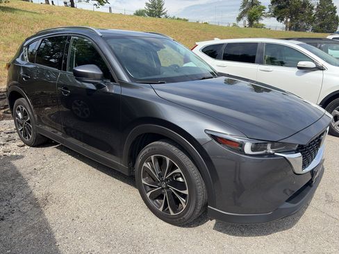 Used 2023 MAZDA CX-5 AWD 2.5 S w/ Premium Package image 2