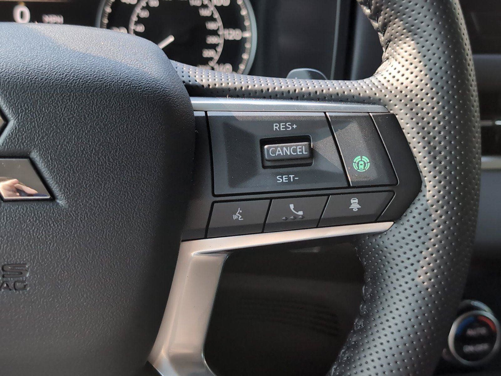 Used 2026 Mitsubishi Outlander SE AWD/4WD image 28